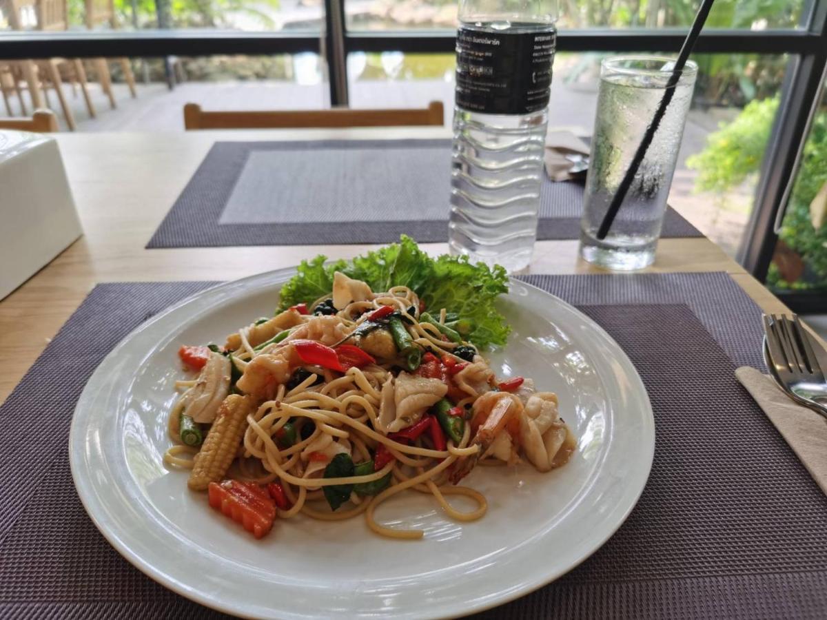 Interpark Hotel & Residence, Eastern Seaboard 罗勇 外观 照片