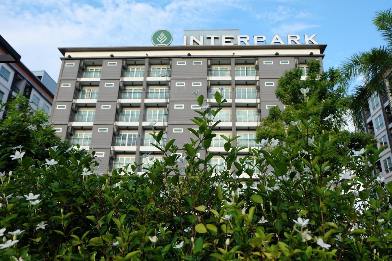 Interpark Hotel & Residence, Eastern Seaboard 罗勇 外观 照片